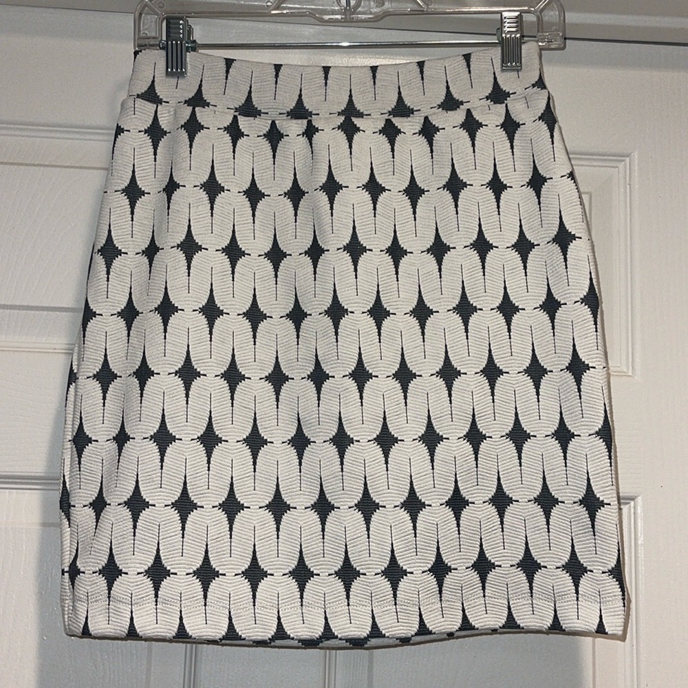 Renee C. Black and White Pencil Skirt